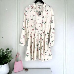 NWT Express Pink Floral & White A-Line Feminine Dress size Small secretary bow